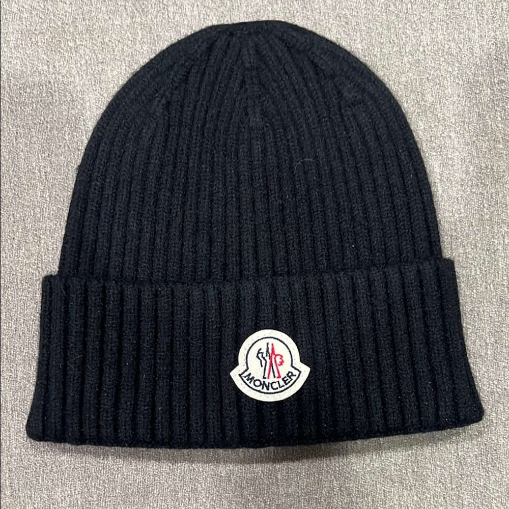 Moncler Black Ribbed Beanie